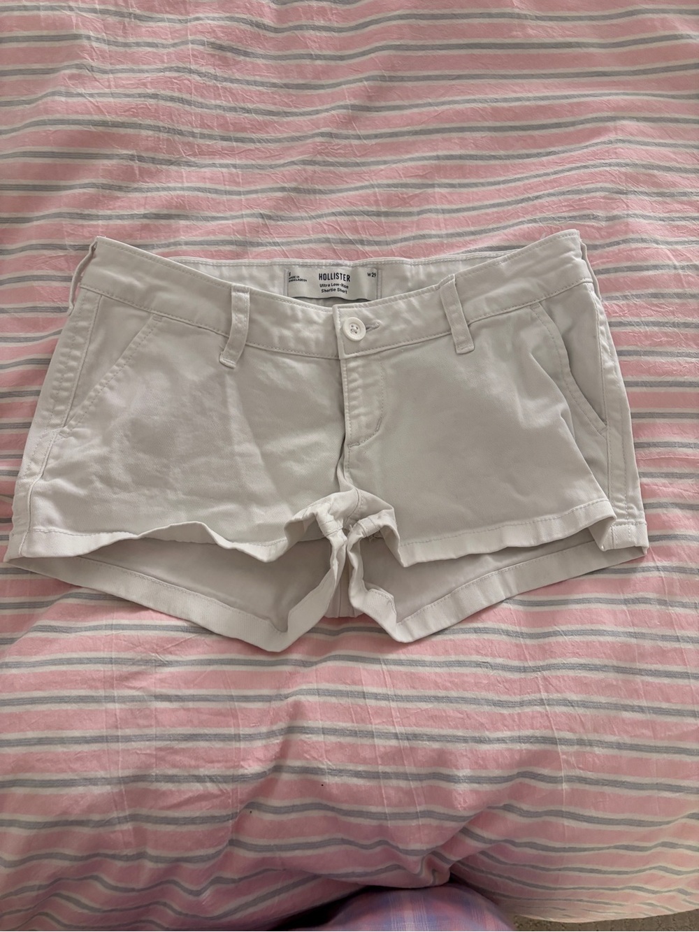 hollister ultra low rise shortie shorts white 29 never worn